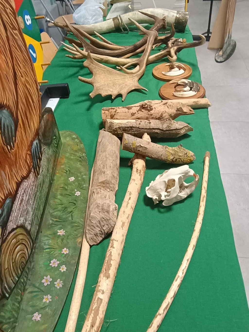 Szkoła Podstawowa im. Adama Wodziczki w Rogalinku.