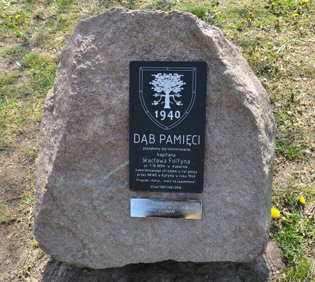 dąb pamięci.